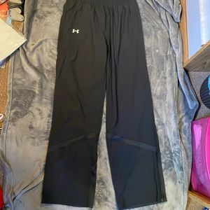 Women’s UA Medium Loose Water-Resistant Storm 1